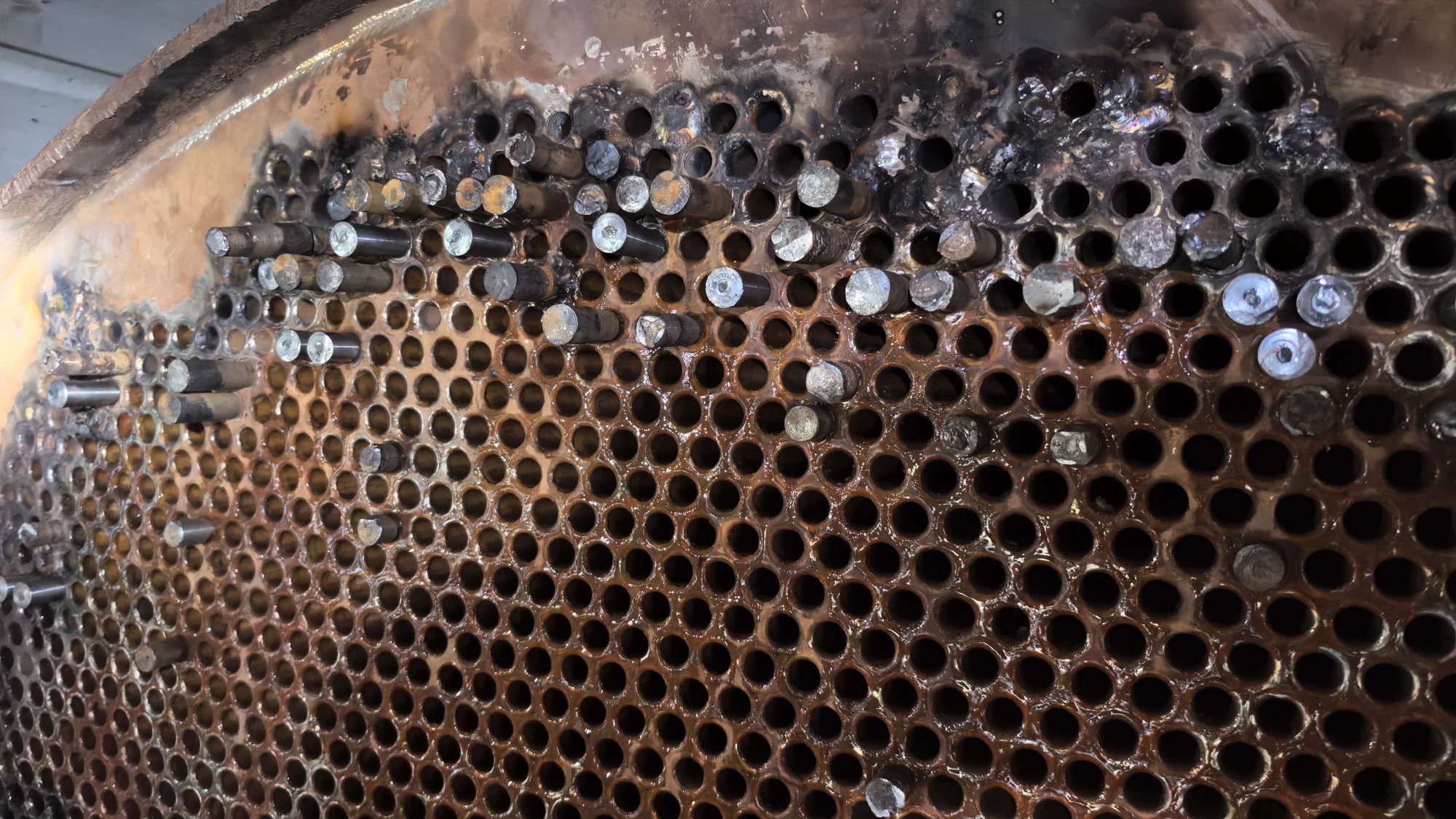 Retubing of high-pressure district-heating heaters, Shanxi Huaguang (4)