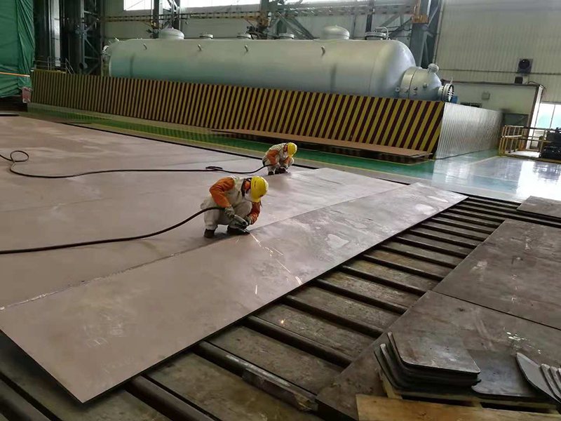 防城港核电4#机凝汽器壳体组装项目施工现场
